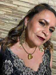 Hola soy nueva aquí gracias por asectarme en el grupo