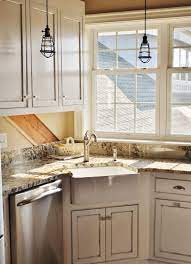A Properly Designed Small Kitchen Has Minimal Clutter And Maximum Efficiency Smallkitchen Kitch Corner Sink Kitchen Kitchen Sink Decor Farmhouse Sink Kitchen