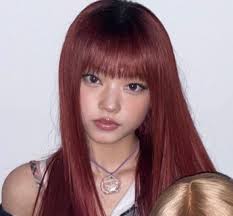 Haerin a cat with...