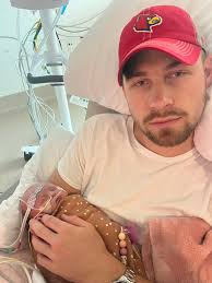 Babies in the same bed for the first time