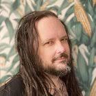 Jonathan Davis with Corn : r/Korn