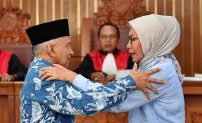 Klaim Prabowo Menang Pilpres Amien Rais Sebut Petahana Presiden Bebek Lumpuh Kabar24 Bisnis Com
