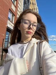 Aimee Morey's Instagram, Twitter & Facebook