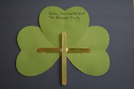 Karen S Adventures In Mommyland Blessed Trinity Shamrock Craft St Patricks Day Crafts For Kids Shamrock Craft St Patrick S Day Crafts