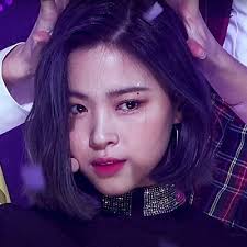 Bailey Flores (@iambaileyflores)