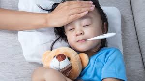 Demam terjadi ketika suhu tubuh anak berada di atas normal atau lebih dari 37 derajat celcius, dan diikuti oleh beberapa gejala, seperti panas, sakit kepala, berkeringat dingin, dan menggigil. Kenapa Anak Sering Demam Kumparan Com