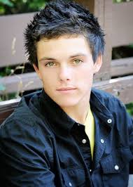 And of course, her eyes are a stunning green! Percy Jackson Son Of Chaos Chap 26 New Campers Boys Haircuts Black Hair Green Eyes Boy Hairstyles