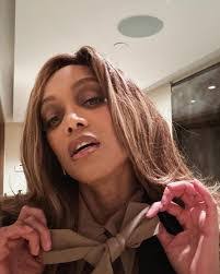 Becky Bogart's Instagram, Twitter & Facebook