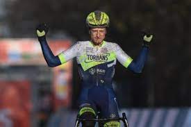 Kippevel ️ 💪🏻 1ste plaats voor onze quinten! Quinten Hermans Troeft Toon Aerts En Co Af In Ethias Cross E Het Nieuwsblad Mobile