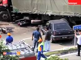 We did not find results for: Kemalangan Ngeri 10 Kenderaan Ayer Keroh Melaka Youtube