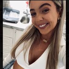 Aoife Ward (@efioaward)