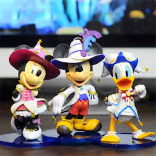 Each episode involves the characters helping its viewers to solve a specific. Figuras De Accion De Disney Mickey Mouse Casa De Discoteca Mickey Mouse Minnie Mouse Pato Donald Juguetes En Miniatura De Pvc Regalos Para Ninos Figuras De Juguete Y Accion Aliexpress