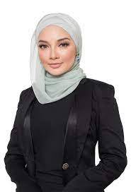Naelofar is a malaysia grown modest wear brand founded by prominent malaysian celebrity and entrepreneur, neelofa in 2014. Airasia Group Berhad Investor Relations Noor Neelofa Mohd Noor