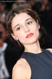 Lola Bessis Dessange Cannes2016 Coiffeurofficiel Tendances Coiffures Beaux Cheveux Coiffure