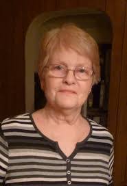 Sandy Moser's Instagram, Twitter & Facebook