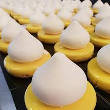 Voici Les 15 Nouvelles Patisseries De Chefs Pour Le Printemps Desserts Sucres Chef Patissier Et Tarte Au Citron Vert