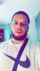 Cesar Luna (@jungie230)