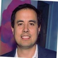 Andrew Veale's Instagram, Twitter & Facebook