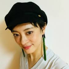 8TV 八度空间- Chuir 8TV 八度空间grianghraf nua suas