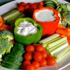 Comment Presenter Des Crudites Et Des Fruits Sur Un Buffet Recettes De Cuisine Apero Light Cuisine Et Boissons