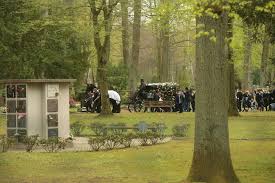 Leverkusen nach der beerdigung von adam goman, einem führenden mitglied des stadtbekannten leverkusener. Leverkusen Zweite Clan Beerdigung Der Goman Familie Bisher Friedlich