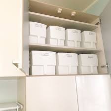 キッチン収納 高い棚の収納はこのケースで決まり 使いやすさ抜群 収納 キッチン 収納 造作 収納 アイデア キッチン