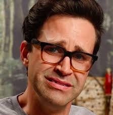 Amanda Comeaux's Instagram, Twitter & Facebook