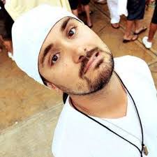 Brandon Thomason's Instagram, Twitter & Facebook