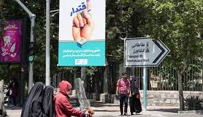 أعلن محامي الفرنسي بنجامان بريير الموقوف في إيران منذ أيار/مايو 2020 أن موكله سيحاكم بتهمة التجسس والدعاية ضد النظام السياسي في الجمهورية الإسلامية. Ø¥ÙŠØ±Ø§Ù† ØªØ­Ø§ÙƒÙ… Ø§Ù„ÙØ±Ù†Ø³ÙŠ Ø¨Ù†Ø¬Ø§Ù…Ø§Ù† Ø¨Ø±ÙŠÙŠØ± Ø¨ØªÙ‡Ù…Ø© Ø§Ù„ØªØ¬Ø³Ø³ Ø§Ù„Ù†Ù‡Ø§Ø±