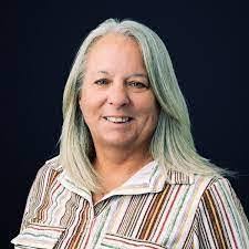 Mitzi Foley's Instagram, Twitter & Facebook