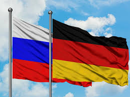 У сучасній німеччині вираз «російські німці» (нім. Deutsche Manager Auf Putins Wirtschaftsforum