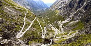 Je ontdekt duitsland, oostenrijk, italië, zwitserland én minilandje liechtenstein. De 5 Mooiste Autoroutes Door De Bergen Bergwijzer