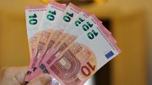 Maybe you would like to learn more about one of these? Top Depart Pour Le Nouveau Billet De 10 Euros Les Echos