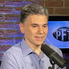 Tom Pelissero of the NFL Network joins the Podcast to give his thoughts