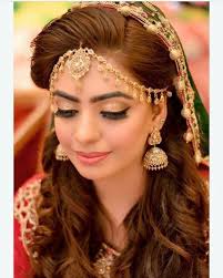 Pin By Shazia Aurangzeb On Mehndi Brides Makeup Hair Rose Makeup Bridal Makeup Toiletry Bag Women