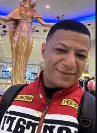 تانزي (L'Équipe): ‏مبابي يدرك أنه تخلى عن فريقه في مواجهة برشلونة. هو متحمس  للمباراة الإياب