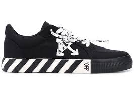 Off White Logo Patch Low Top Black Omia085e20fab0011001