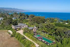 Prince harry and meghan markle have moved into a new home in montecito —a lush community in santa barbara, california. Meghan Markle And Prince Harry S 15 Million Malibu Home New Idea Magazine