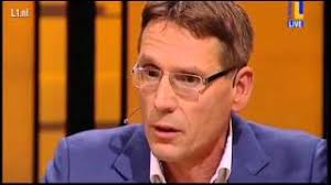 Hoofdofficier van justitie Roger Bos in AvondGasten