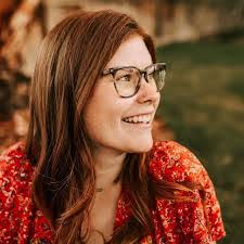 Katia Rosas's Instagram, Twitter & Facebook