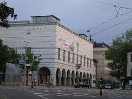 De laatste stop voor de middag was het drielandenpunt. Top 10 Bezienswaardigheden Basel Bazel Visit Basel