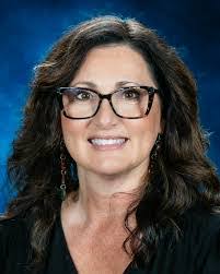 Wendy Helms's Instagram, Twitter & Facebook