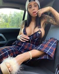 Alex Mucci nude photos - InfluencerChicks