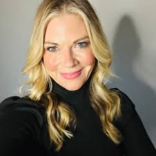 Heidi Davis updated her profile picture.