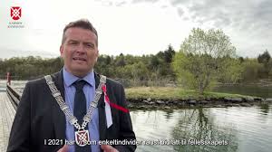 Aust for førdesfjorden er tysvær kommune, i sørvest er øykommunen bokn, i sør kvitsøy og vest til havs utsira kommune. Gratulera Med Dagen Video Skudenesnytt No