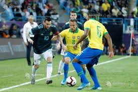 La echipa na?ionala, hagi a reu?it sa bifeze 125 de prezen?e, cu 35 de goluri marcate10. Produs Fierbinte ArÄtos Pantofi 2018 Nationala De Fotbal A Argentinei Afstidelhi Org