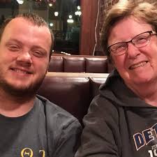 What time will the cars come into Clare