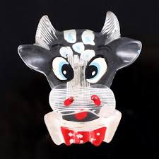 Martha sleeper is born at 24 june, 1907 in lake bluff, illinois and american by birth. Lot Vintage Martha Sleeper Reverse Carved And Painted Lucite Wide Eyed Cow Figural Pin Brooch