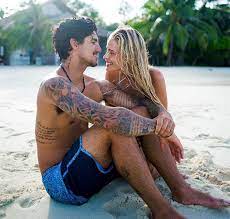 Ela foi para maresias passar três dias com o rapaz e nunca mais deixou o surfista. Familia De Gabriel Medina Fez Yasmin Brunet Assinar Papeis Que Envolveriam Questoes Ilegais Diz Colunista Estrelando