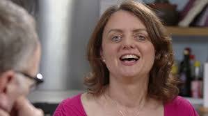 Lynn Irons's Instagram, Twitter & Facebook